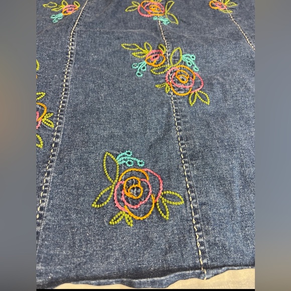 Flower denim skirt - Picture 2 of 5